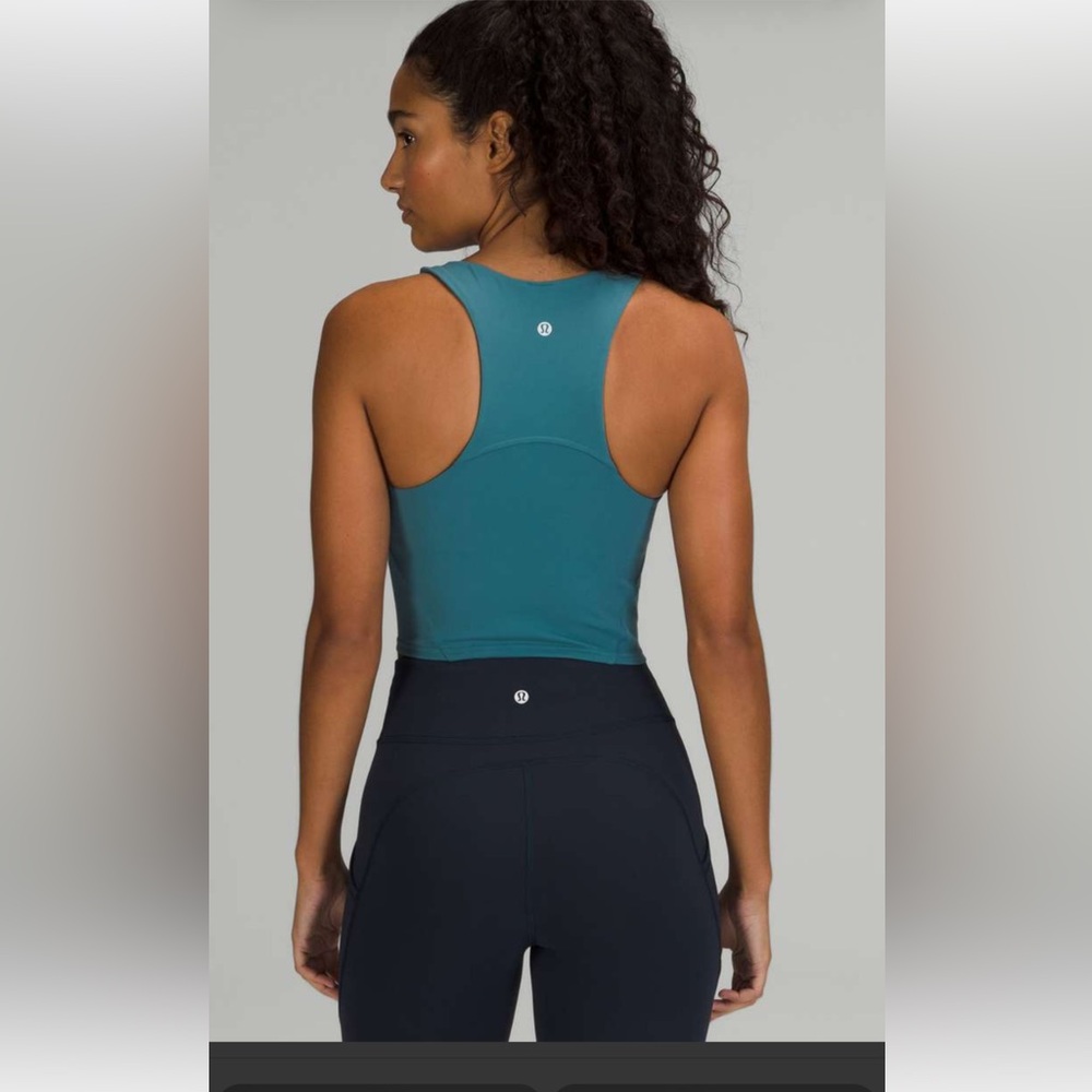 Lululemon invigorate training top